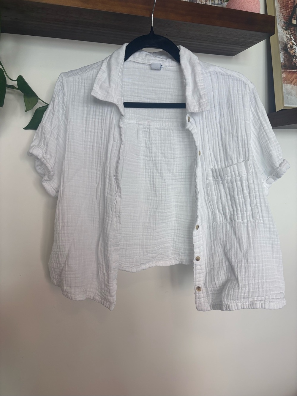 Old Navy White Short-Sleeve Gauze Button-Down Shirt